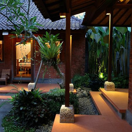 Nurada Cottage Ubud Extérieur photo